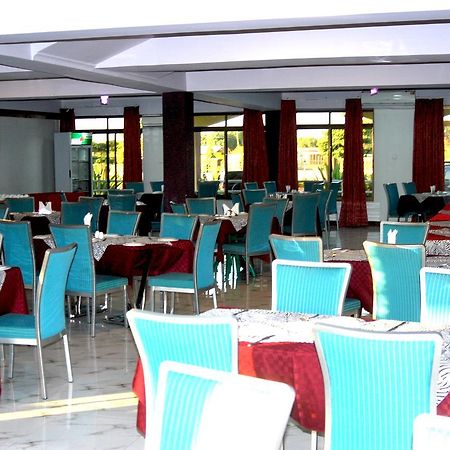 Morena Hotel Додома Екстериор снимка